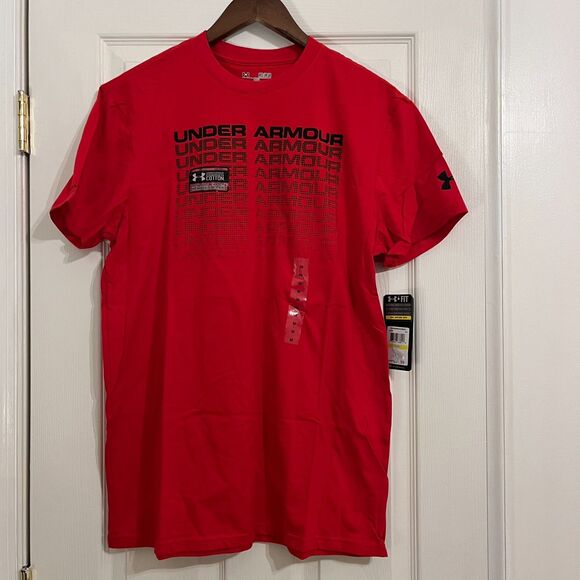 NEW WITH TAGS Under Armour Red Tee Charged Cotton | Men's NWT Size M - Picture 1 of 5
